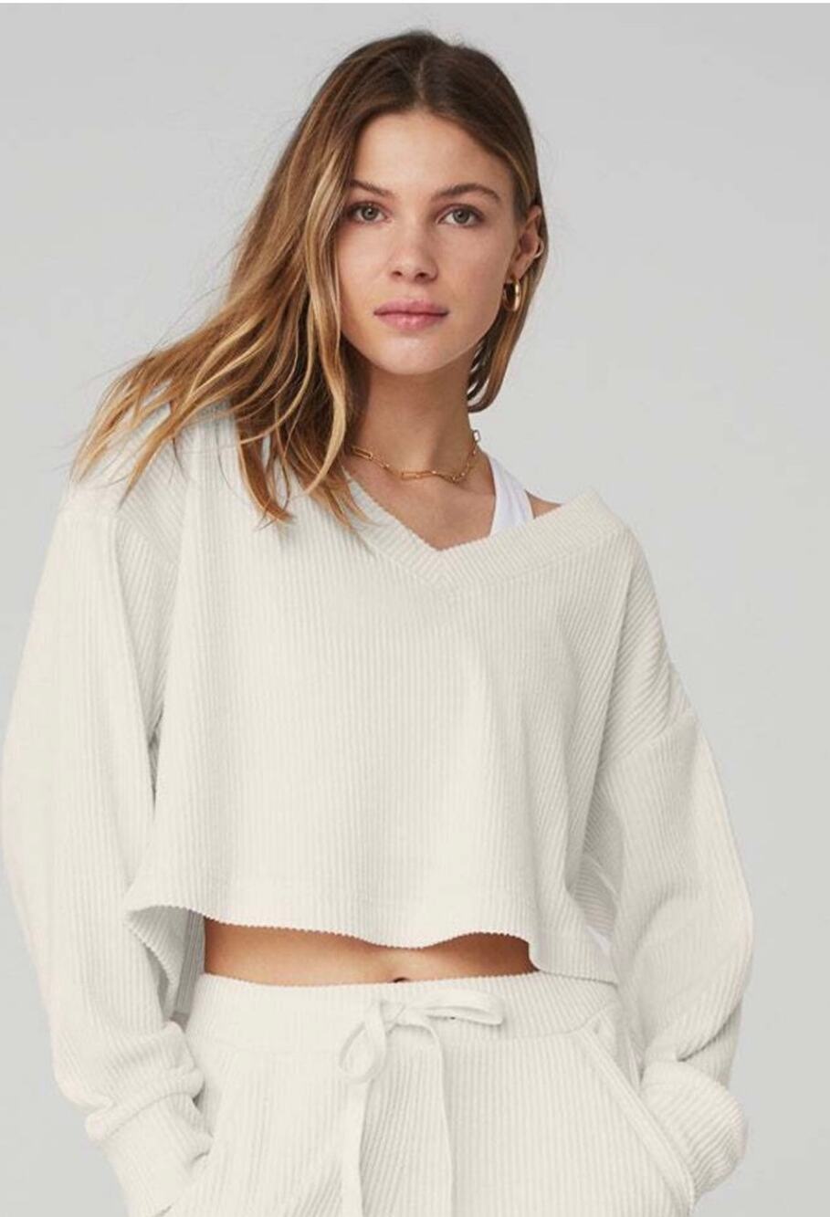 Alo Yoga Muse V-Neck Pullover 108$